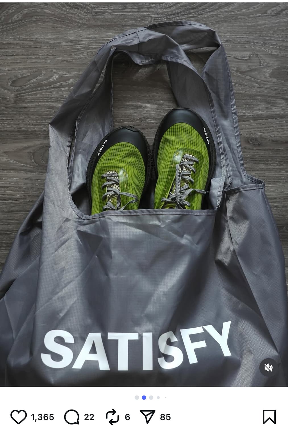 [새상품] SATISFY RUNNING 새티스파이 러닝 쇼핑 토트백 상품이미지8