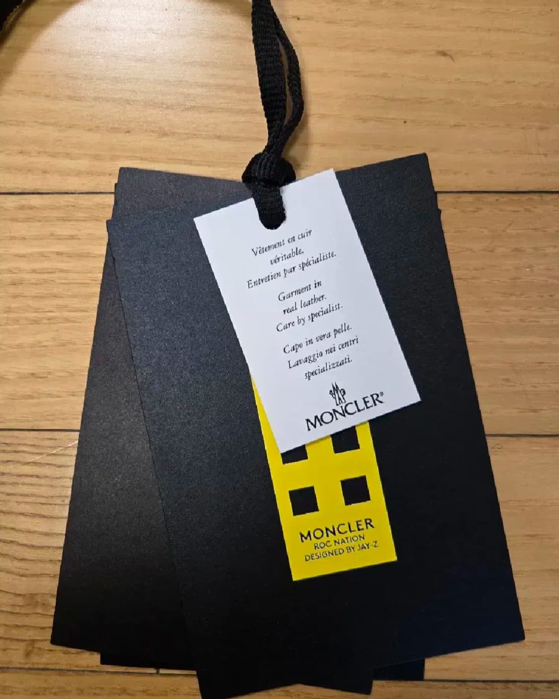 몽클레르 Camelopardalis 리버시블 시어링 파카 3 상품이미지10