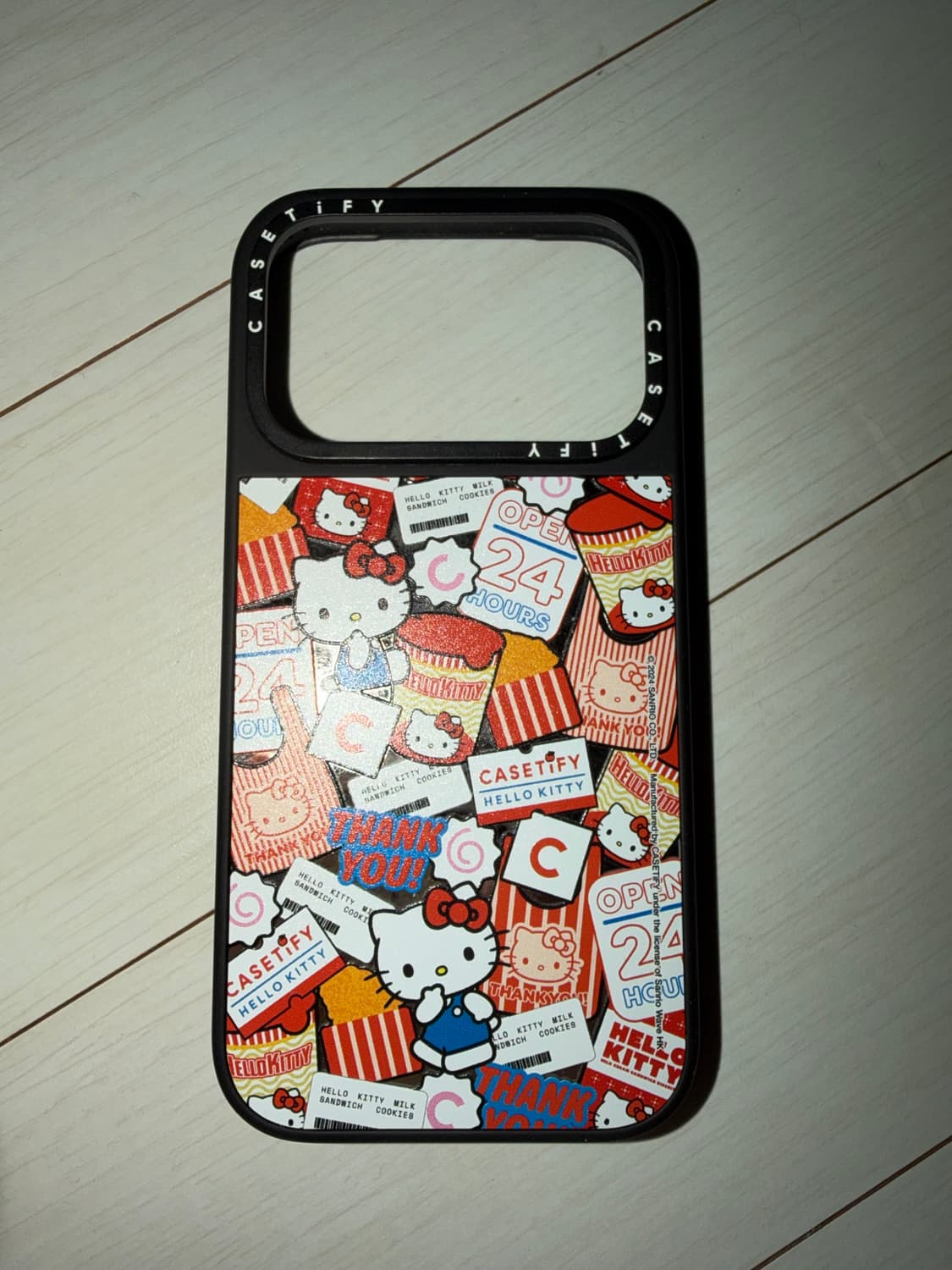 케이스티파이 아이폰17프로 헬로키티 상품이미지1
