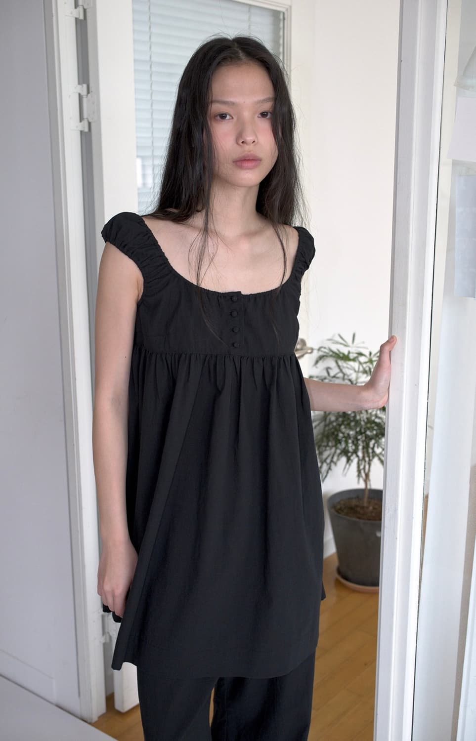 (새상품)오버듀플레어 cotton baby doll dress_Black 상품이미지1