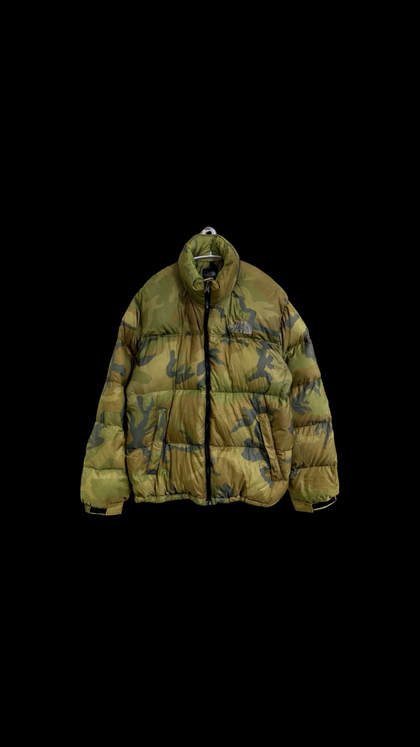 노스페이스 700 센터로고 카모 눕시 패딩 상품이미지1