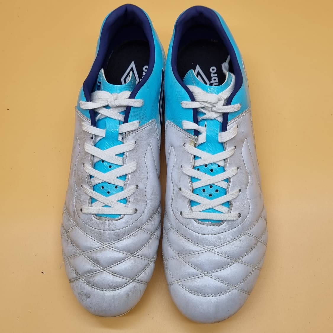 엄브로 축구화275 상품이미지2