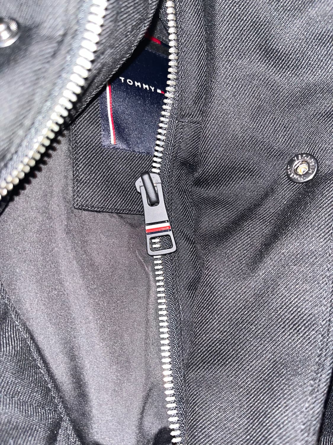 타미힐피거 퍼피 구스 다운 블랙 상품이미지4