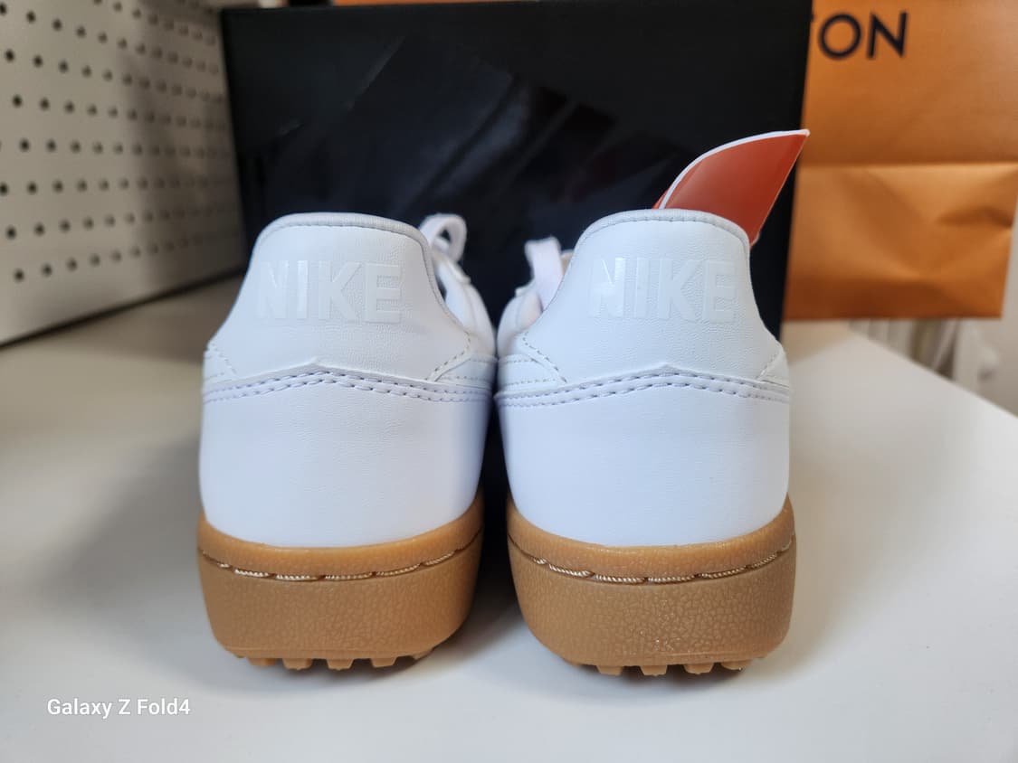 나이키 필드 제너럴 흰색 240mm 새상품판매합니다. 상품이미지3