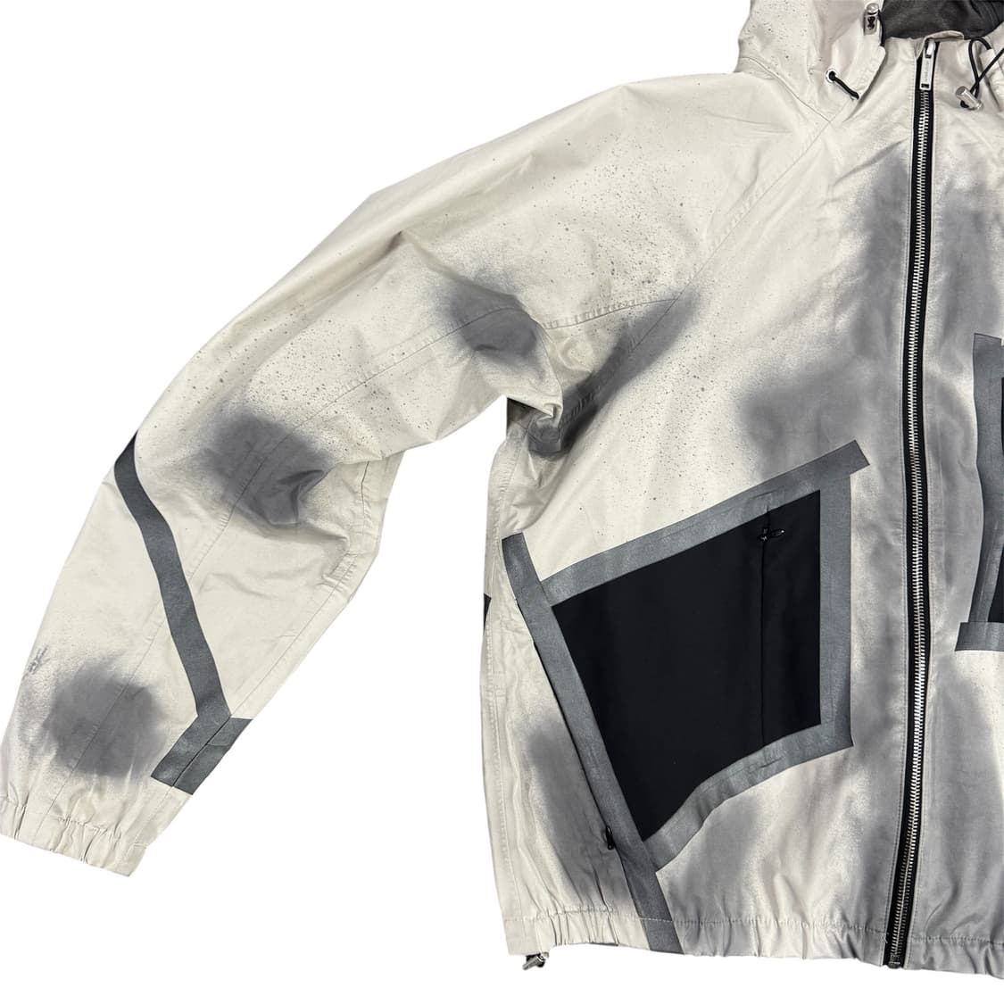 Heliot Emil Exuvia Windbreaker Jacket 상품이미지4