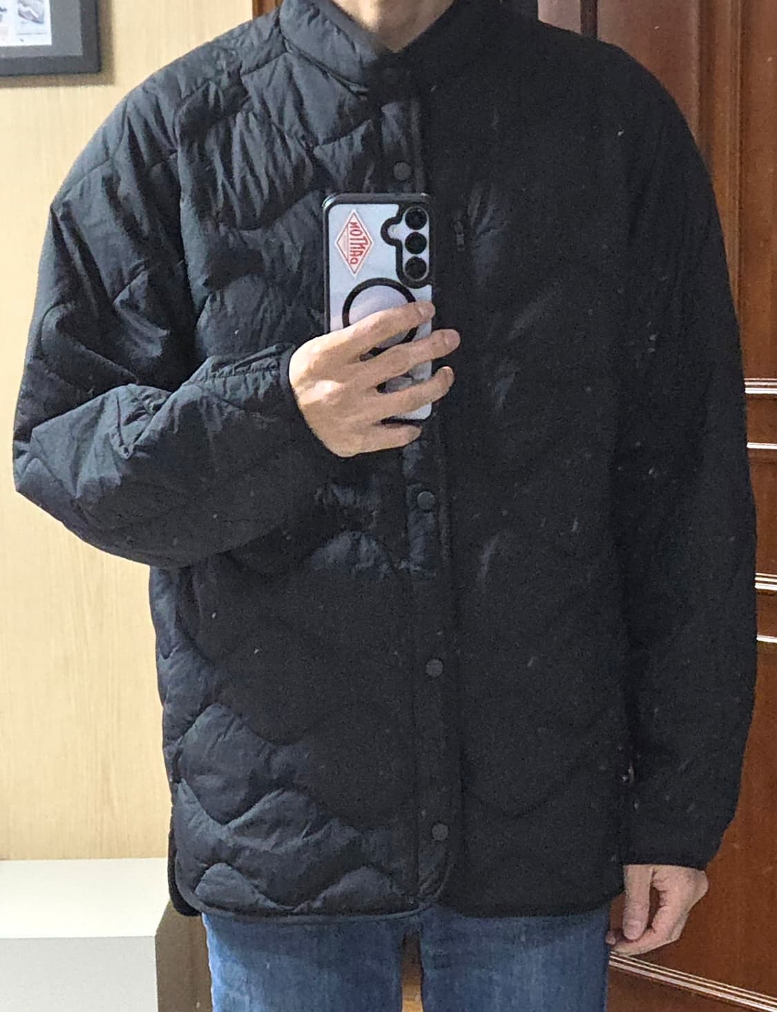 (착샷) 유니클로 화이트마운티니어링 경량 패딩 하이브리드 상품이미지9