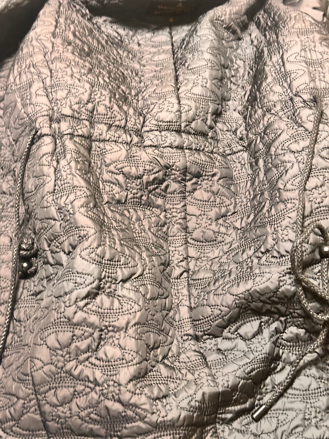 비비안웨스트우드 누빔 부클 orb로고 코트 상품이미지7