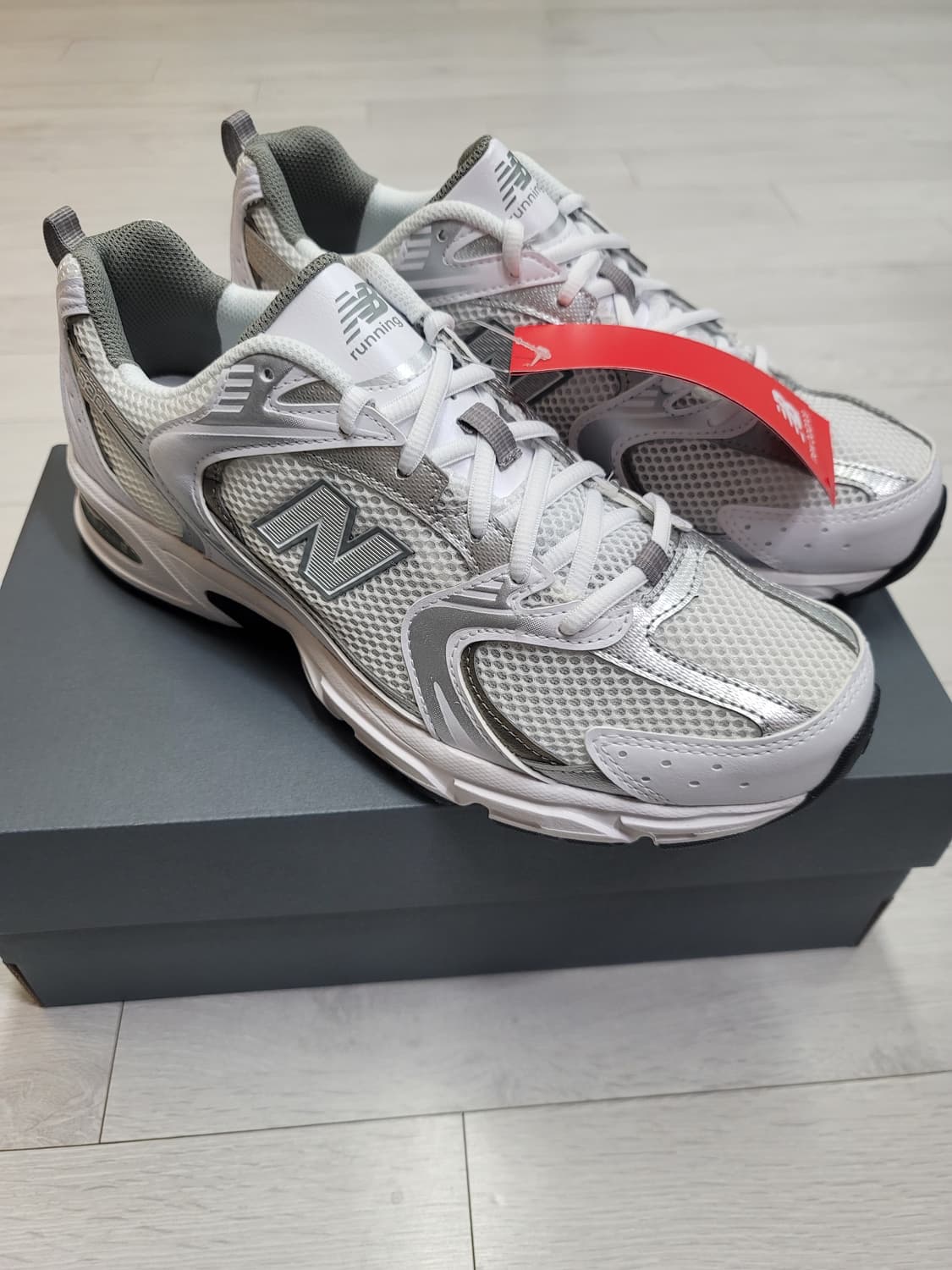 (275)뉴발란스 530 화이트 실버[대전 직거래도 가능] 상품이미지6