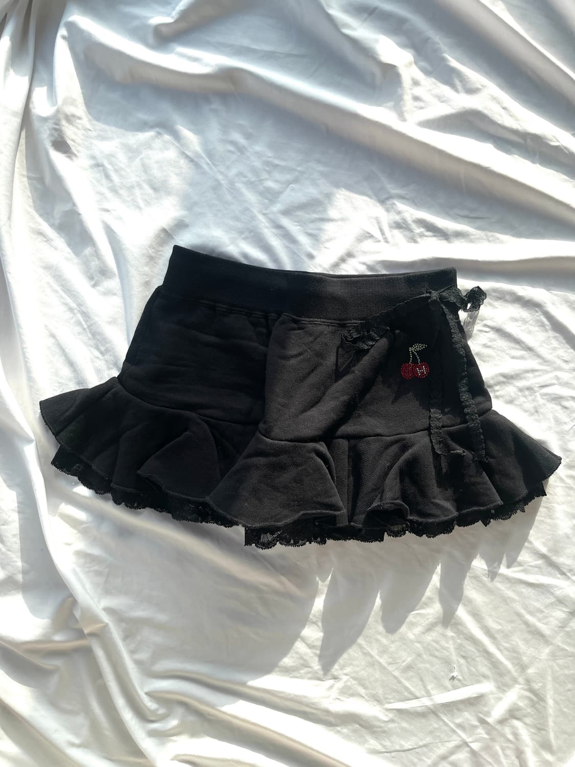 히스테릭 글래머 아카이브 체리 라인스톤 레이스 리본 프릴 러플 스커트 상품이미지1