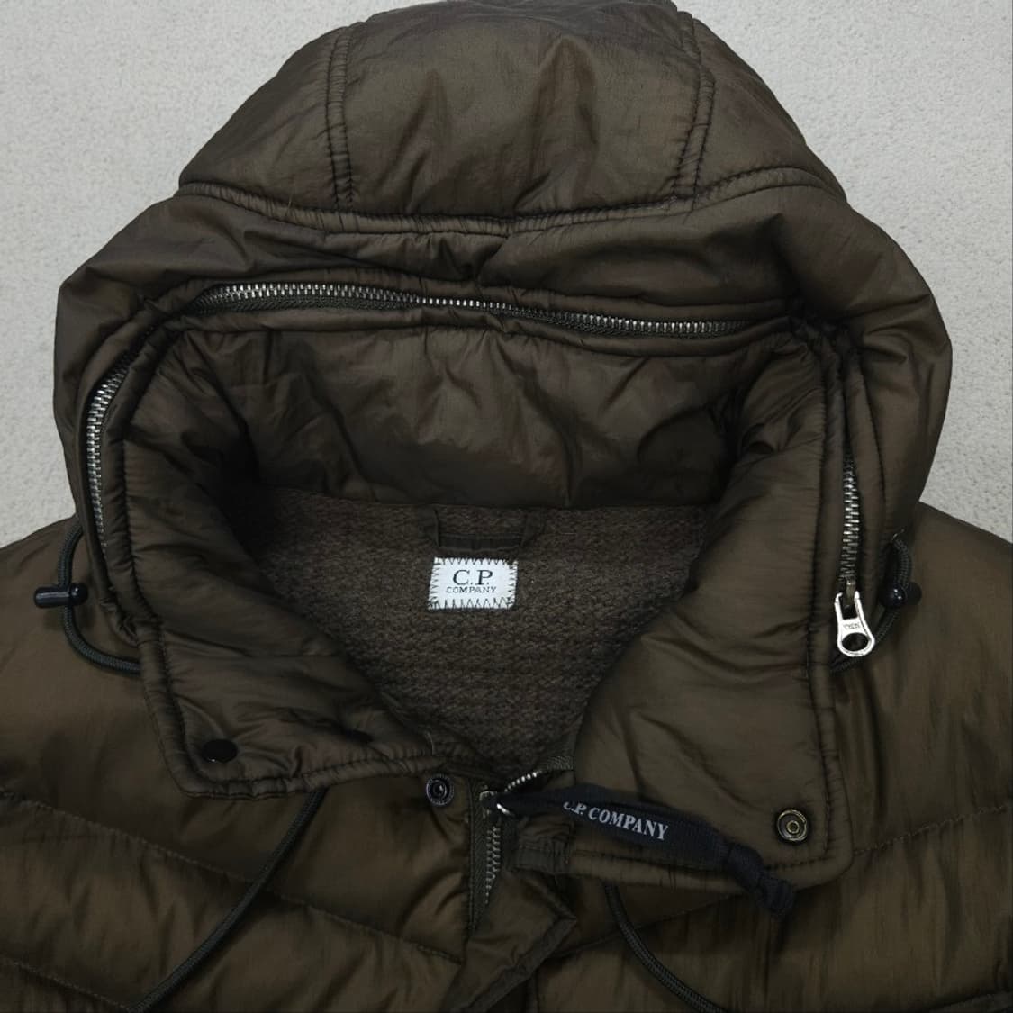 CP컴퍼니 니트 다운 패딩 상품이미지5