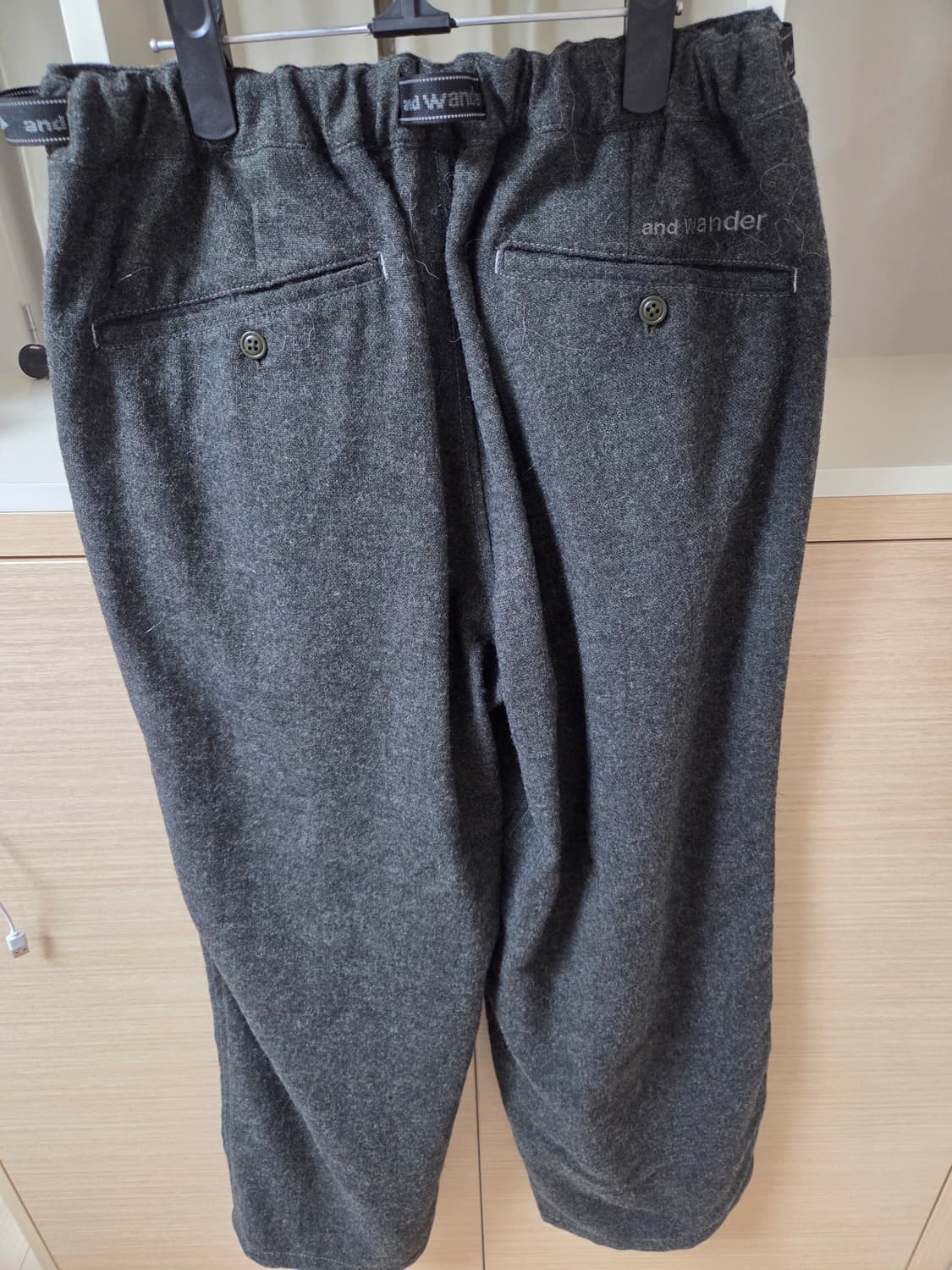 And Wander 앤드원더 리울 트위드 핀턱팬츠 상품이미지2