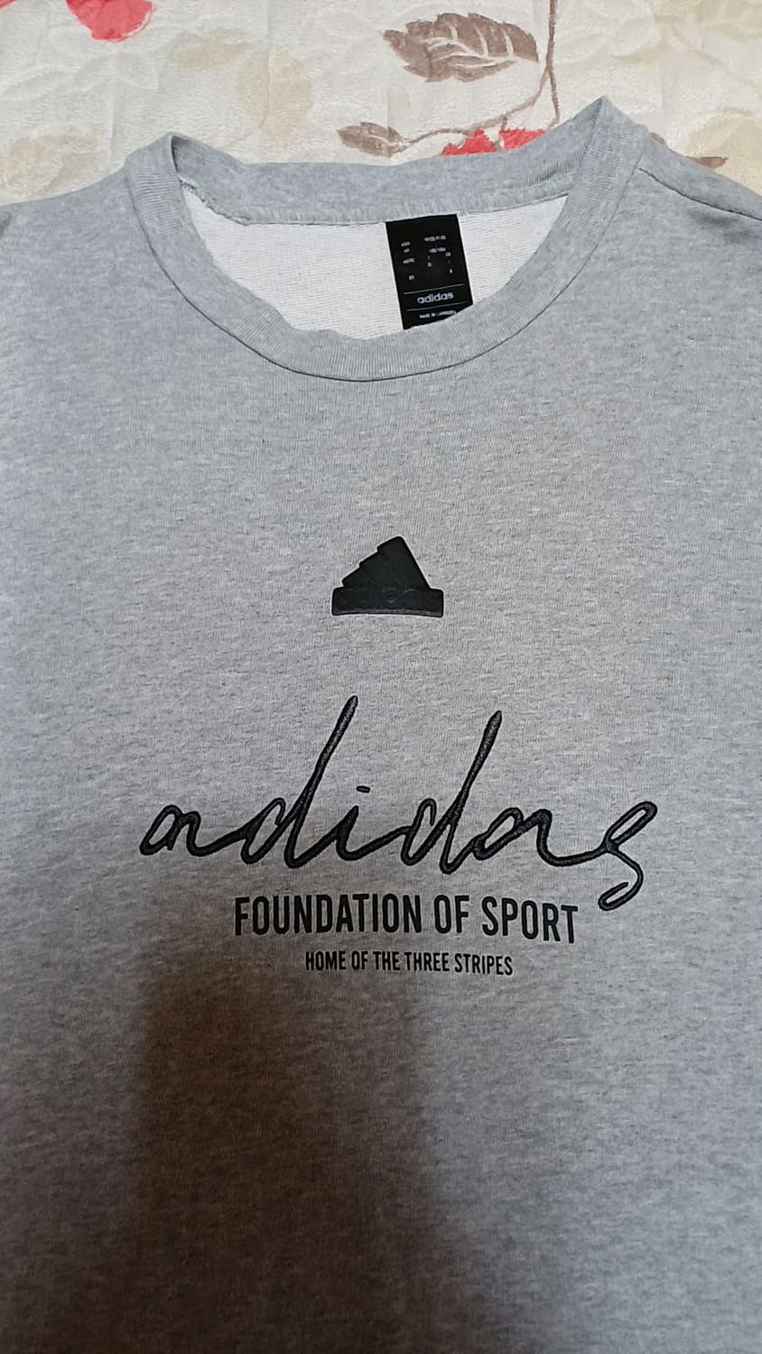 아디다스 춘추용맨투맨 실측105 가슴57 기장70 상품이미지4