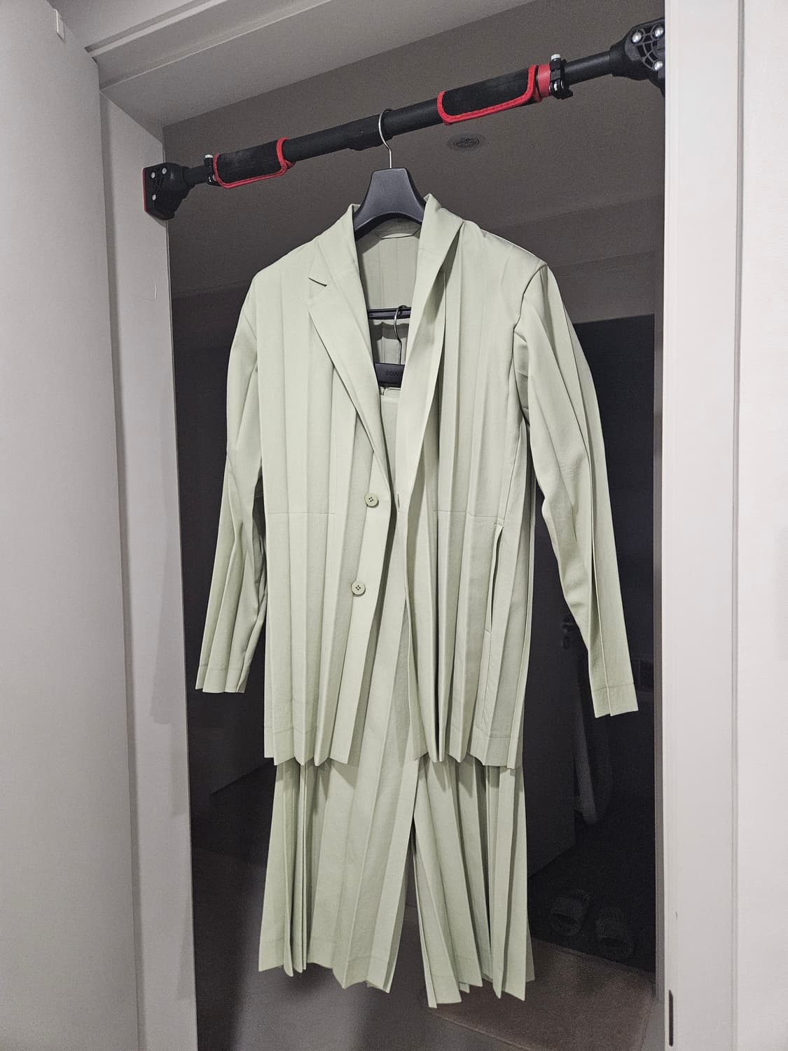 옴므플리세 엣지 앙상블 셋업 2024년 3월 상품이미지3