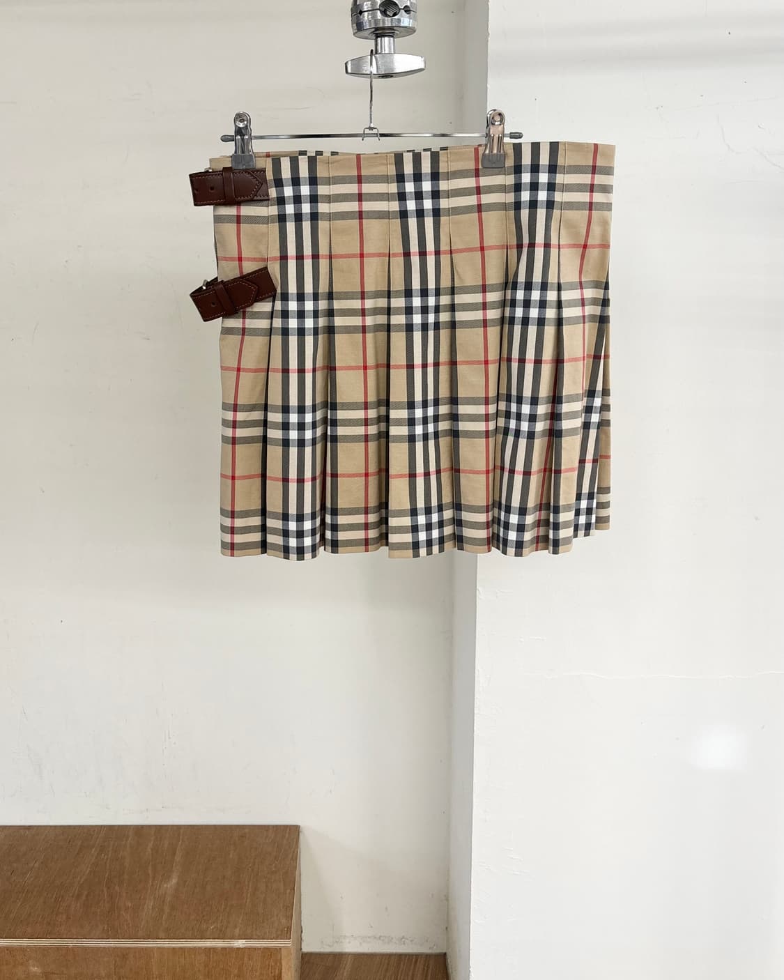 버버리 플리츠 미니 킬트 스커트 상품이미지1