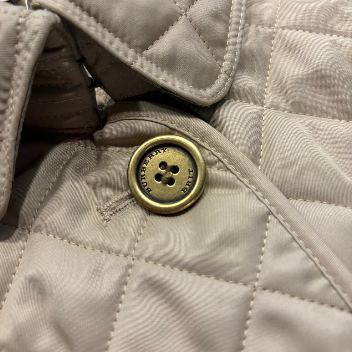 [M] 버버리 퀼팅 버튼 자켓 베이지 D498 상품이미지4