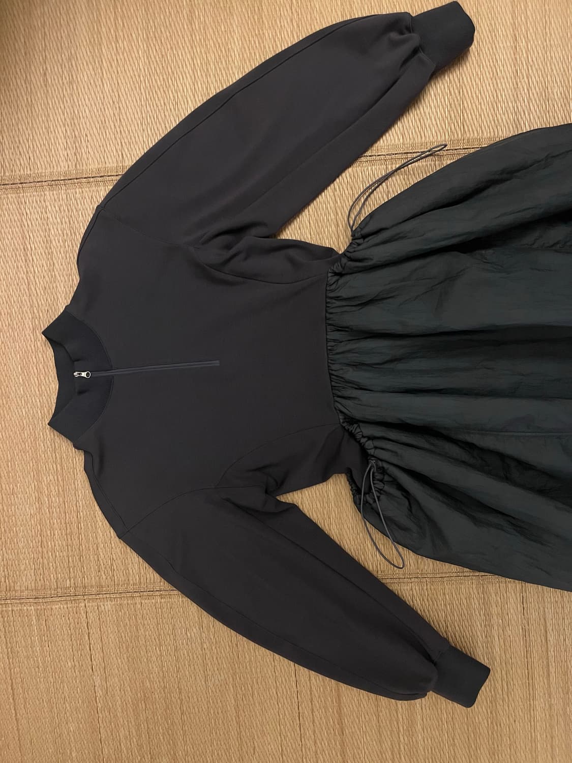 아모멘토 쉬어 패디드 드레스 상품이미지2