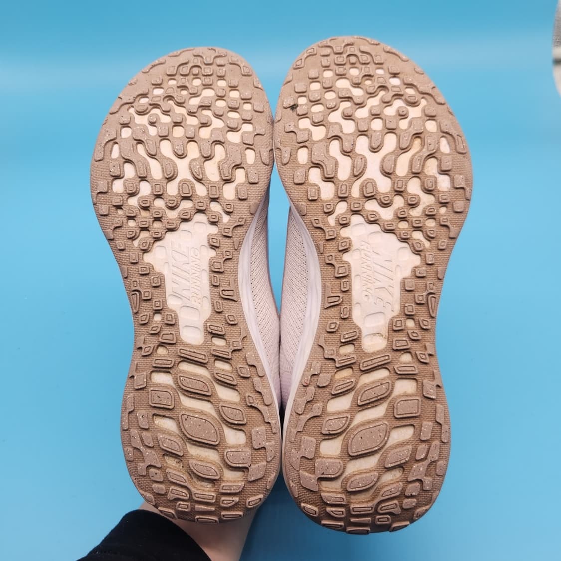 o 나이키 레볼루션6 여성런닝화230 상품이미지3