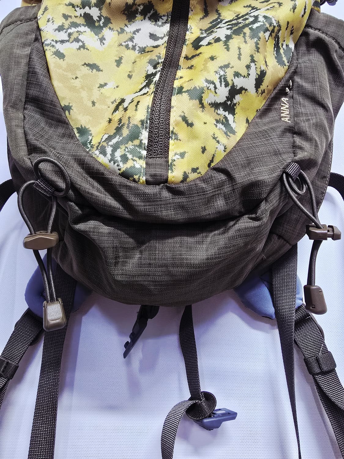 코오롱 베낭 안나 ANNA 17 백팩 옐로우 카모 상품이미지4