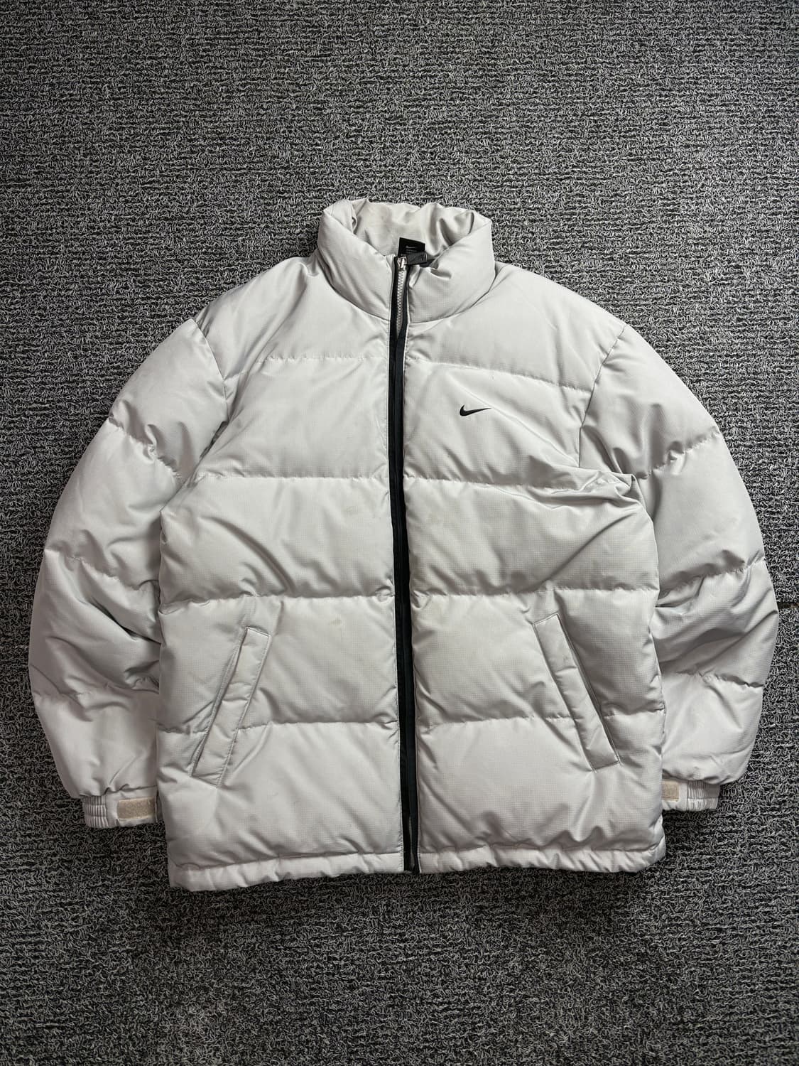 나이키 스우시 뉴챔츠 그레이 덕 다운 푸퍼 패딩 2427 상품이미지2
