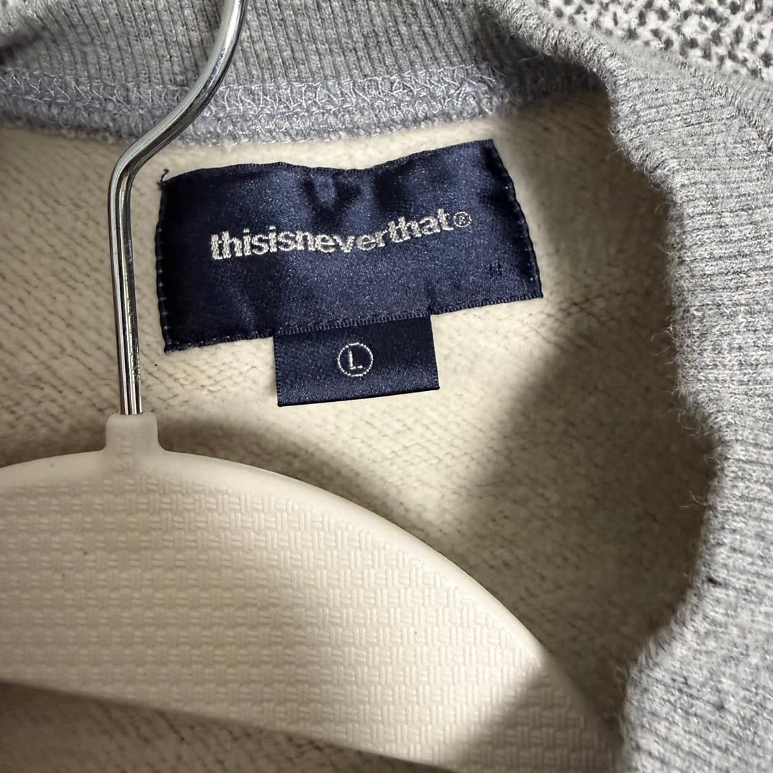 디스이즈네버댓 맨투맨 그레이 L 상품이미지3