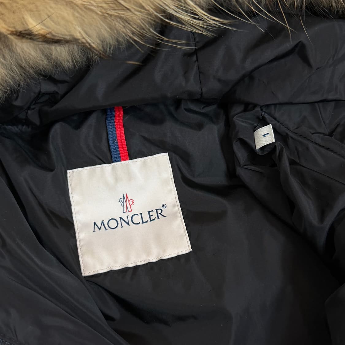 [리오브] 몽클레어 클로에 와팬 패치 롱패딩 상품이미지4