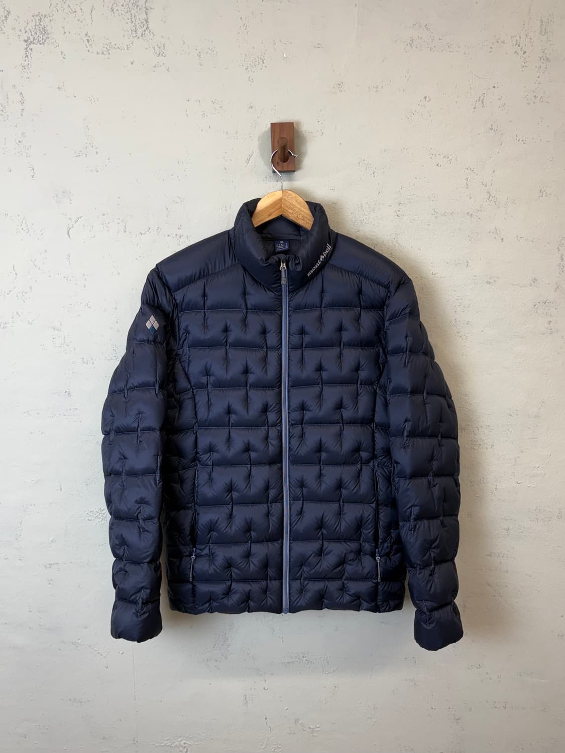 몽벨 라이트웨이트 구스다운 경량패딩 네이비 상품이미지1