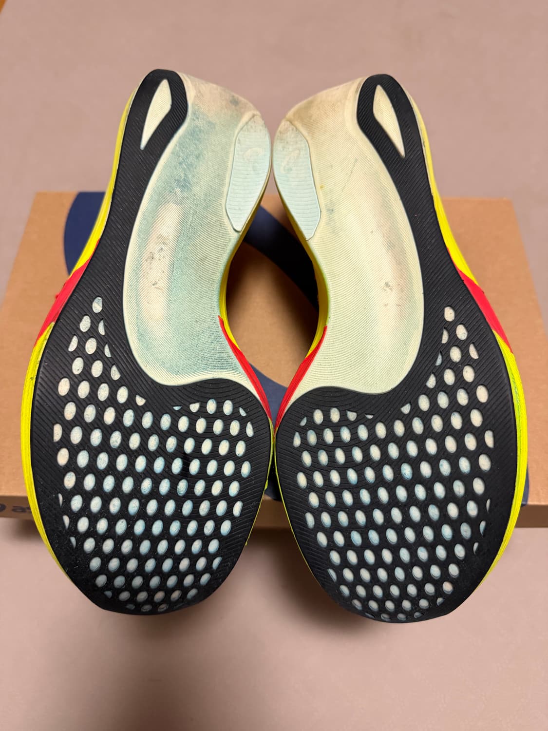 아식스 메타스피드 파리 엣지 260 상품이미지5