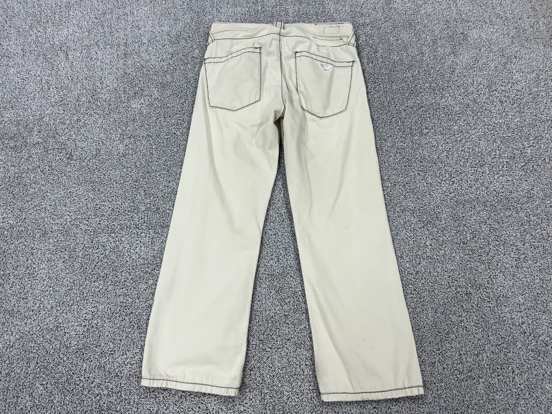 엠포리오 아르마니 스티치 화이트데님 상품이미지2