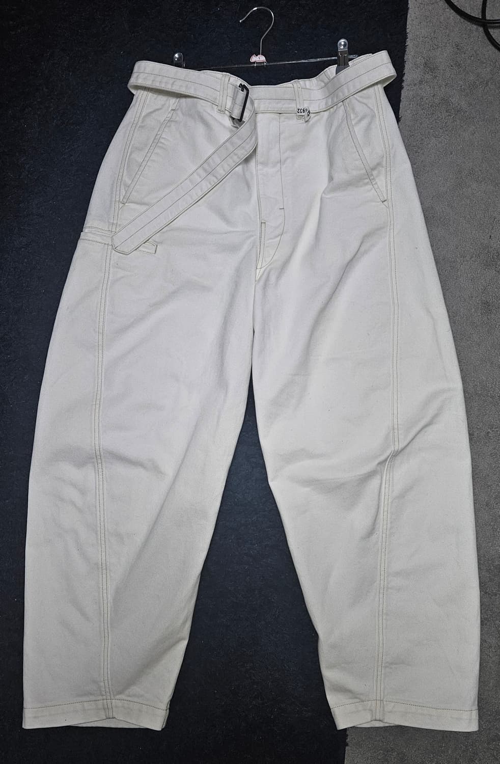 르메르 트위스티드 벨티드 팬츠 48 상품이미지1