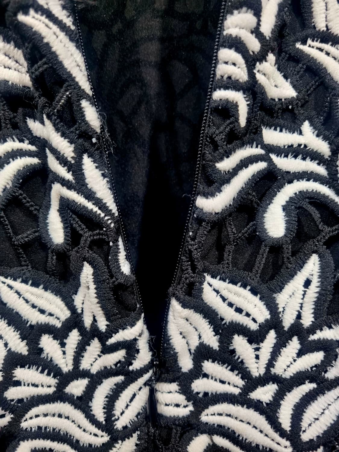 정품) 산드로 레이스 원피스  상품이미지5