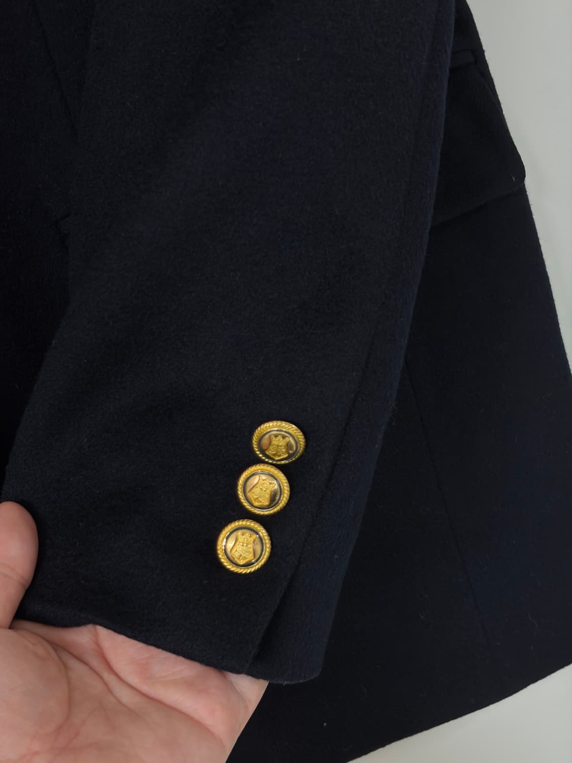 아큐아스쿠텀 캐시미어 100% 금장 코트 블랙 상품이미지5