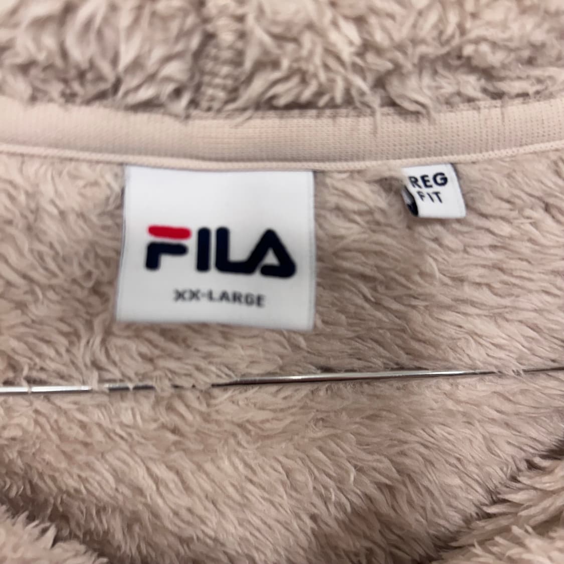 휠라 레귤러핏 실버 뱃지 모헤어 후드 플리스 상품이미지3