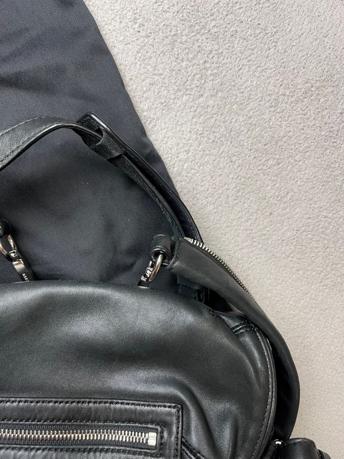 알렉산더왕 마르티 백팩 (블랙) 상품이미지6