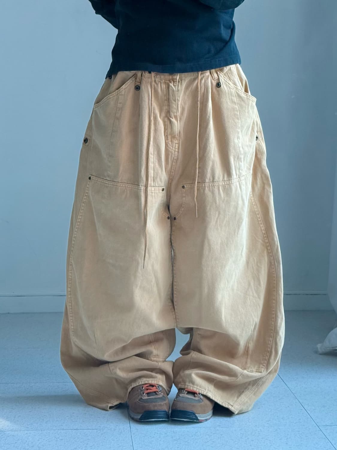 오오티 베이지 벌룬 카펜터 상품이미지1