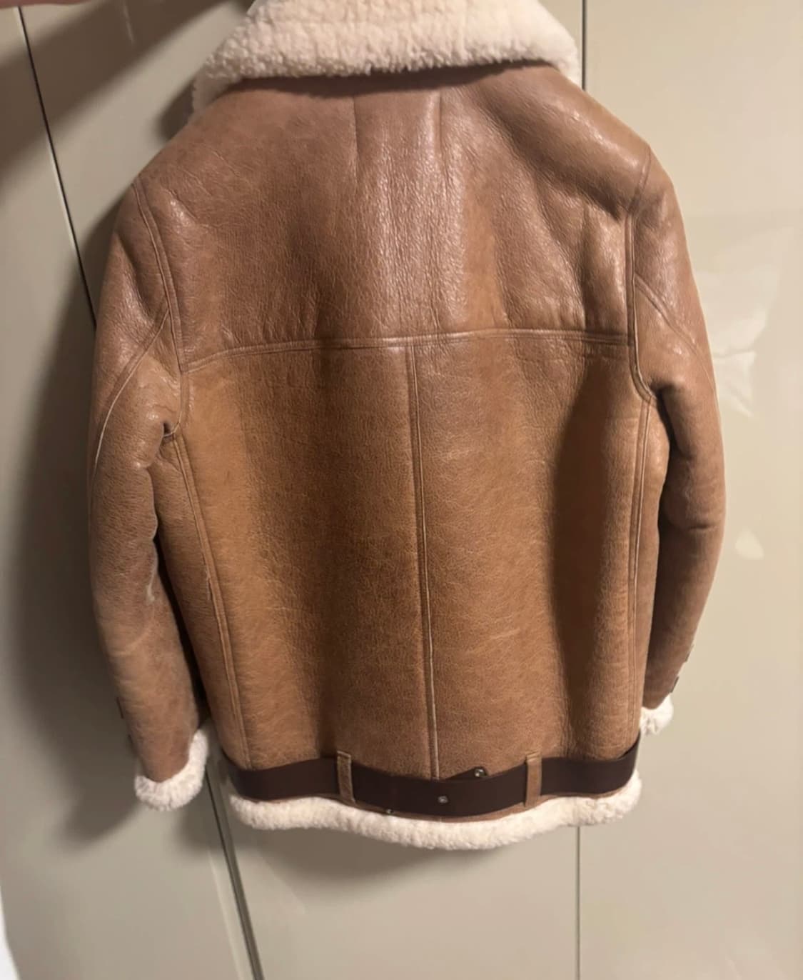 아크네스튜디오 남녀공용 오버핏 무스탕 38 상품이미지2