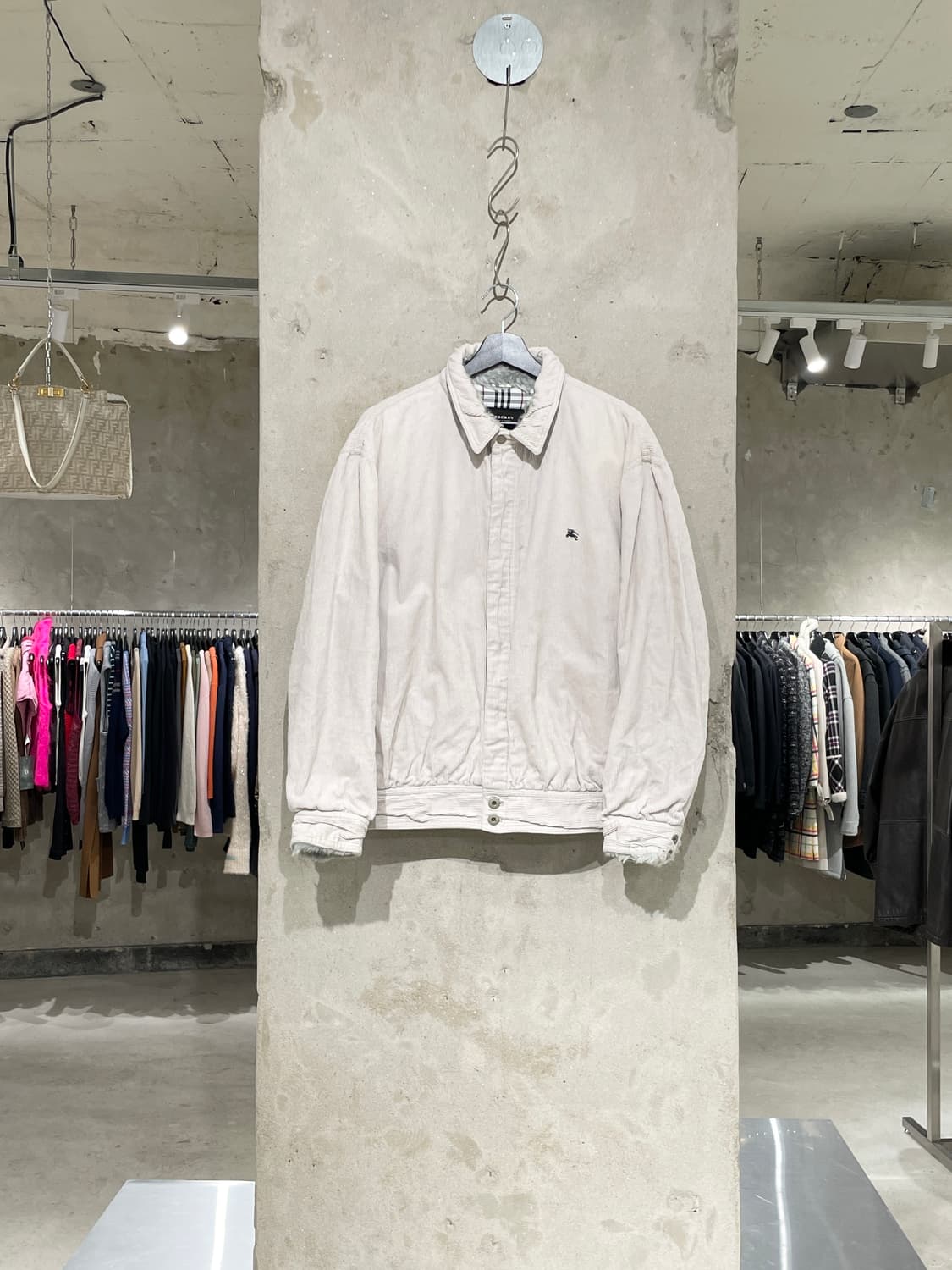 버버리 블랙라벨 오프 화이트 마이크로 기마로고 코듀로이 자켓 상품이미지1