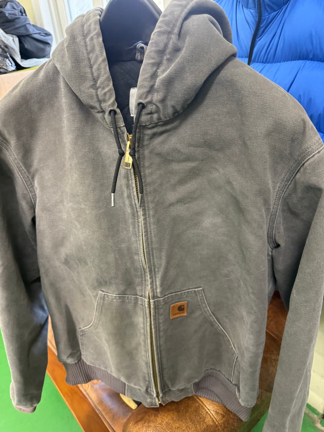 칼하트 j130 워크 후드자켓 상품이미지2