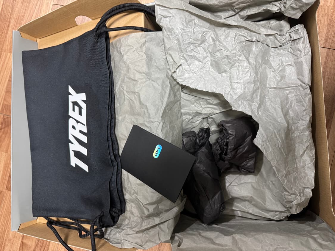 발렌시아가 타이렉스 42 상품이미지5