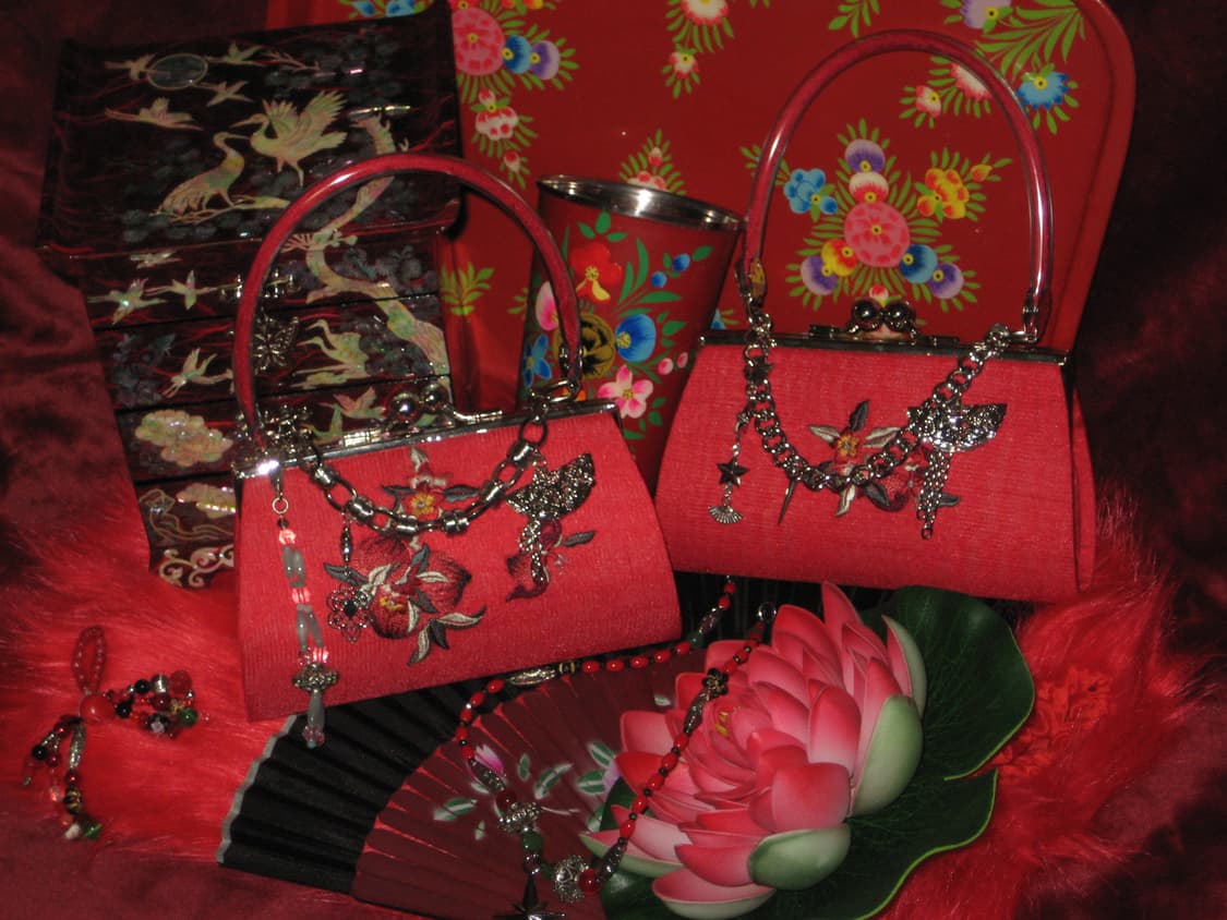 오리엔탈 레드 자수 도트 클러치백 체인메이드 상품이미지7