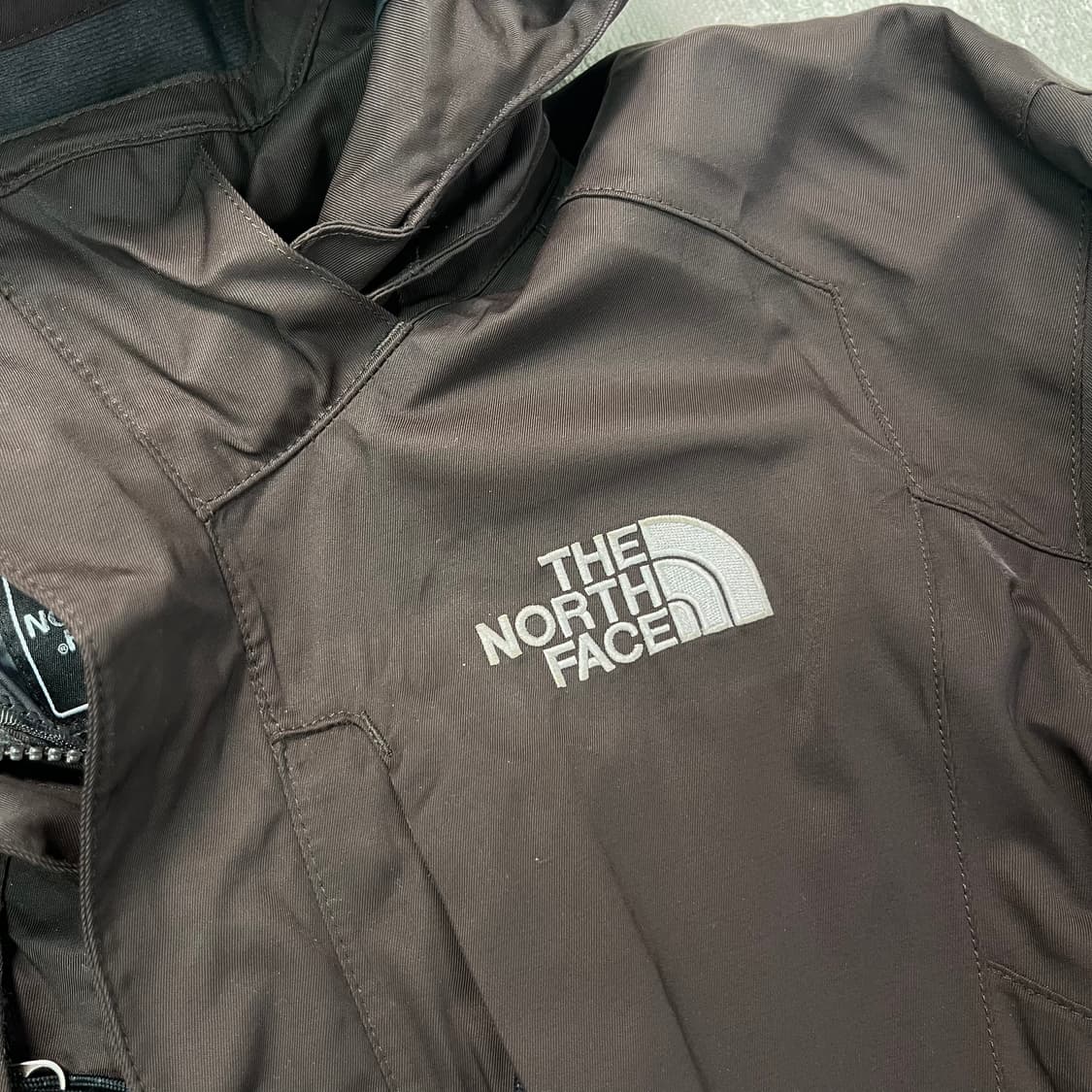 100 노스페이스 브라운 하이벤트 바람막이자켓 상품이미지2
