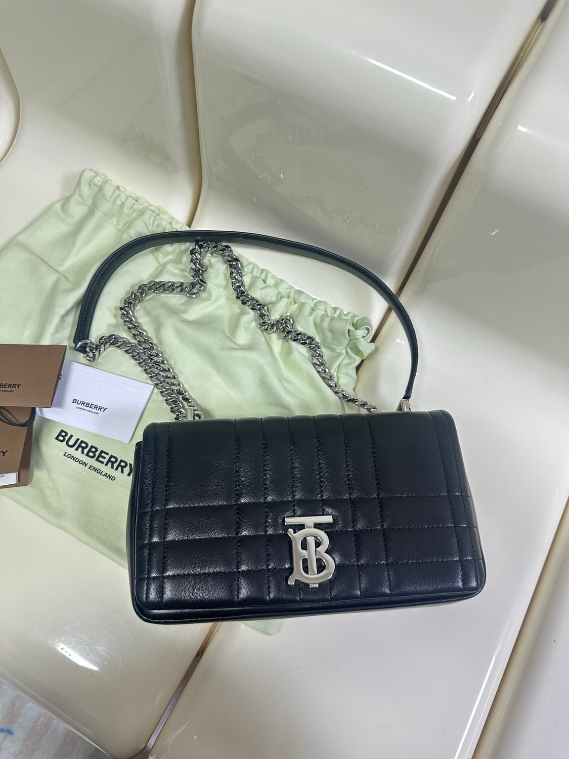 [새상품급 정품] 버버리 롤라백 스몰 블랙 상품이미지2