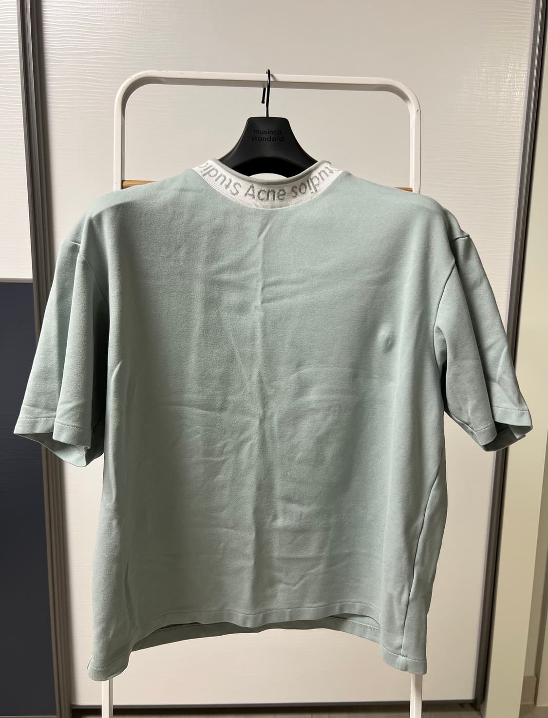 아크네 반팔 상품이미지2