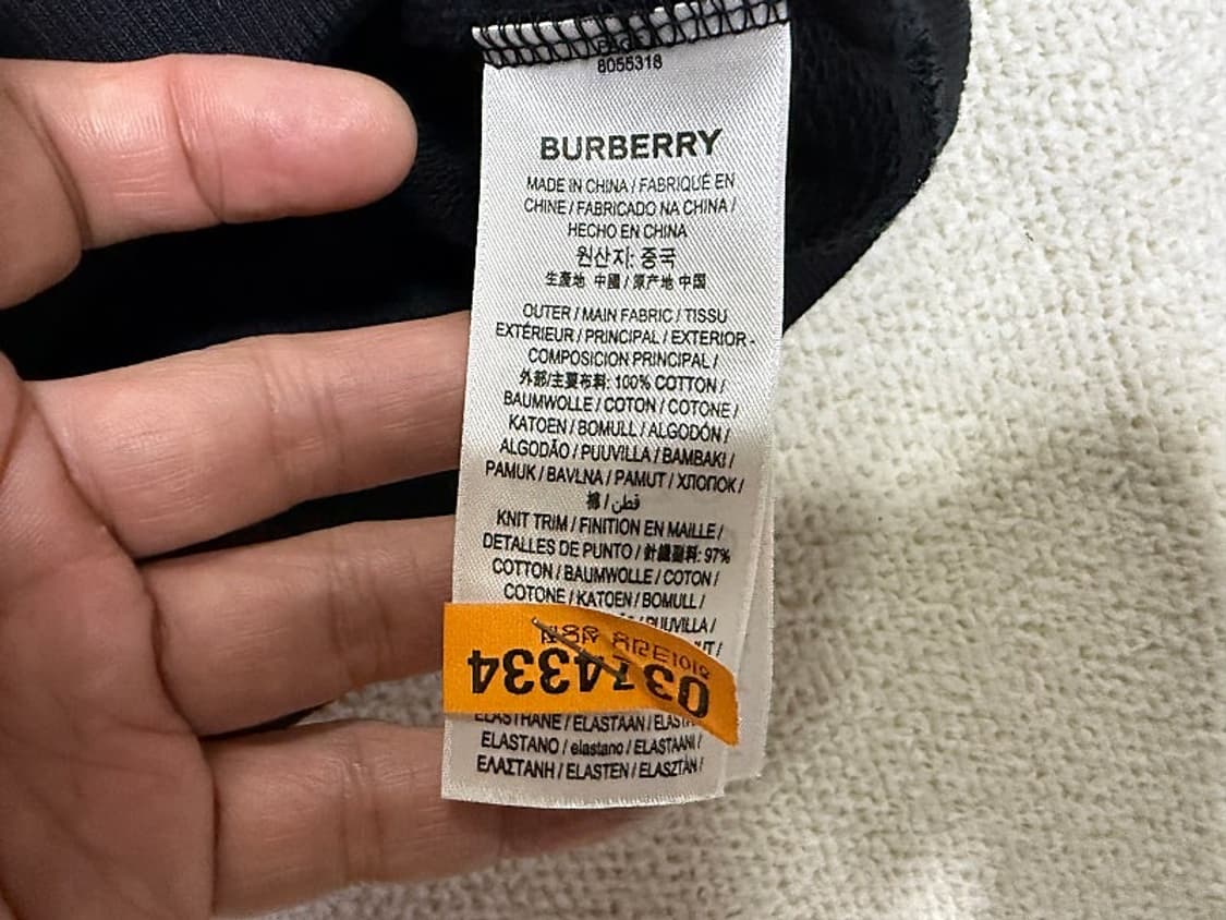버버리 후드 티셔츠 남성용 105사이즈 상품이미지3