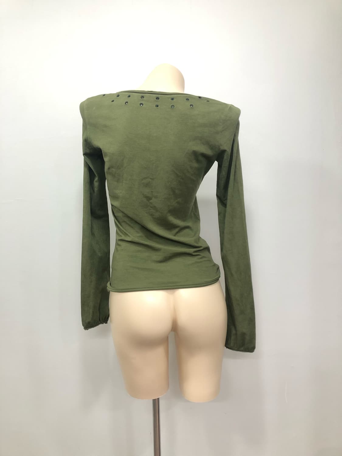 calvin klein y2k graphic khaki long slee 상품이미지2