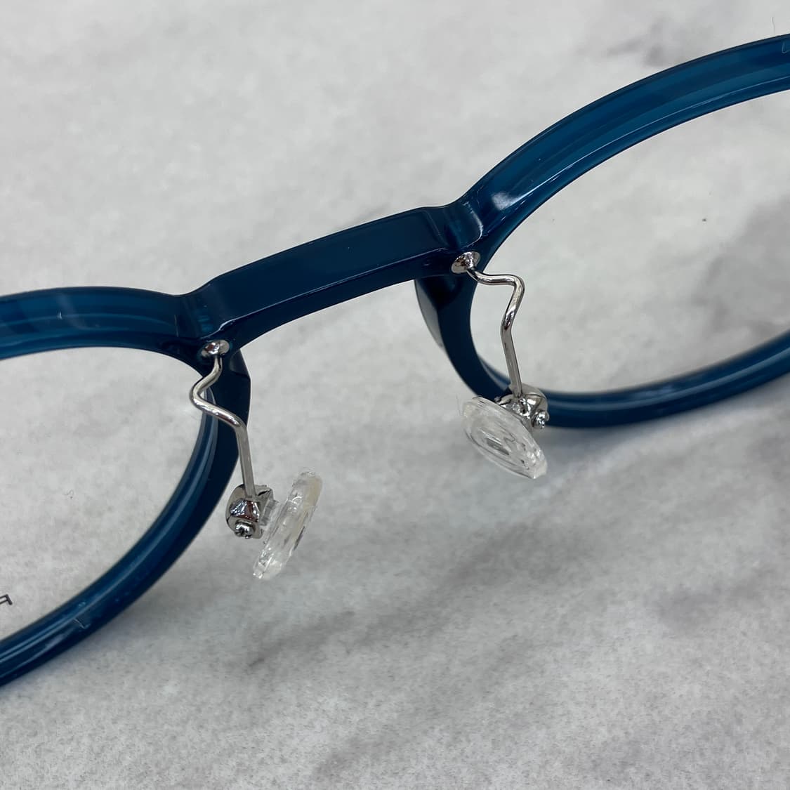 C63 FUSSET 블루 라운드 콤비 뿔테 안경 상품이미지4