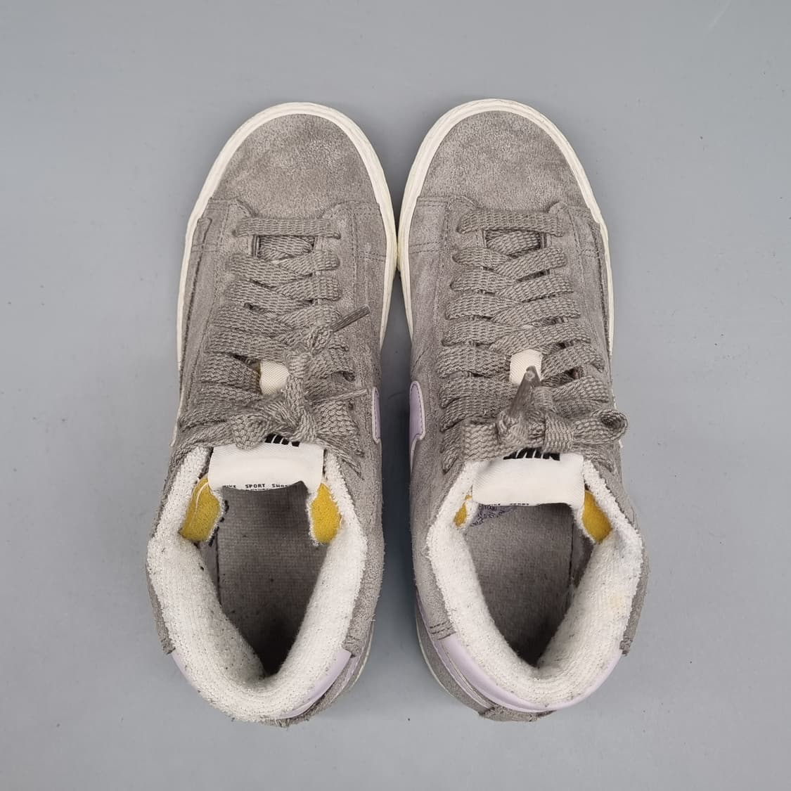 나이키 블레이저 스웨이드 미드225 상품이미지2