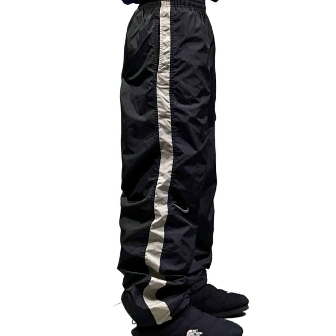 나이키 미들로고 블랙 베이지 바스락 츄바 상품이미지1