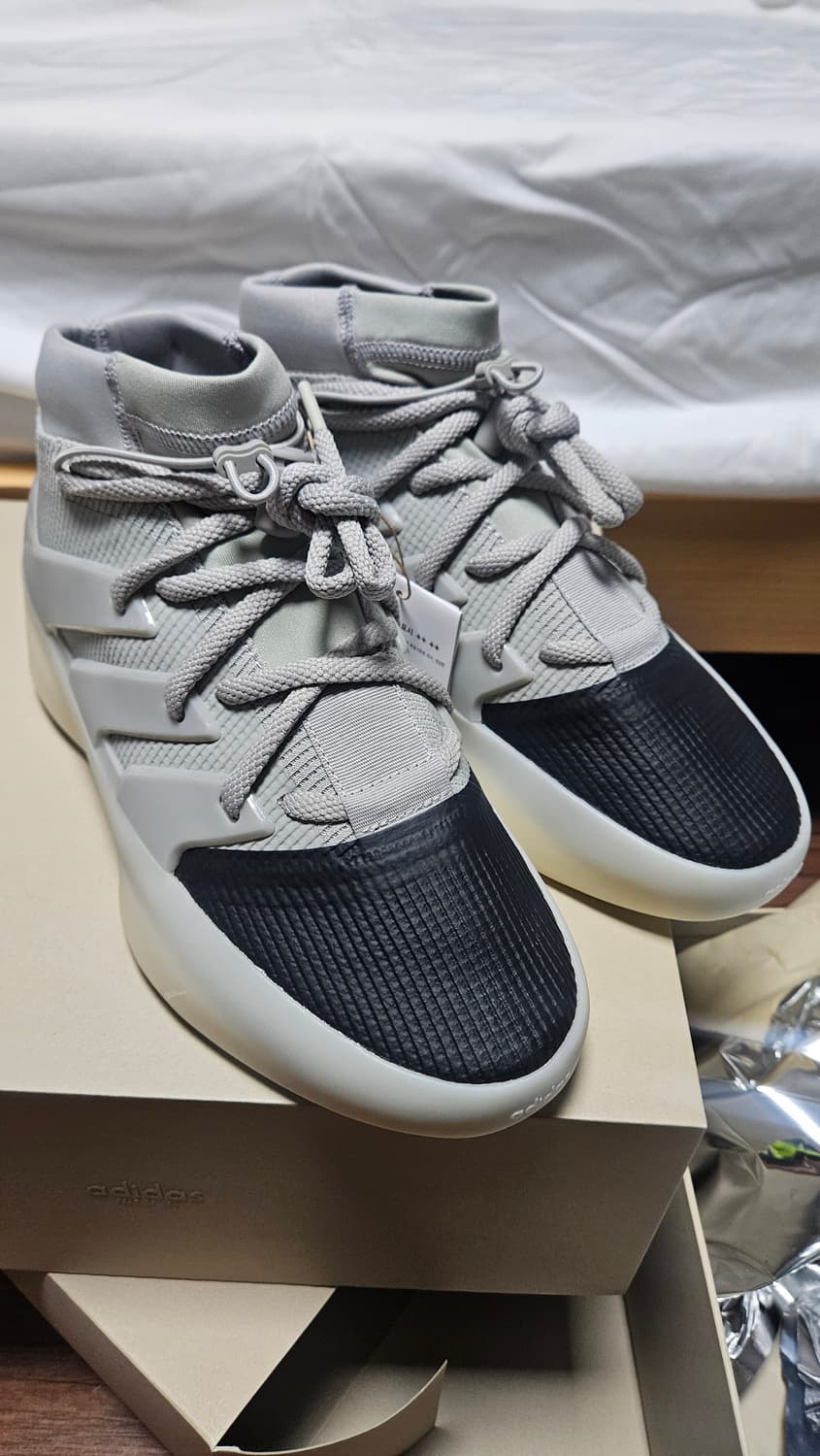 피어오브갓 FOG 아디다스 스니커즈 슈즈 신발 정품 상품이미지2