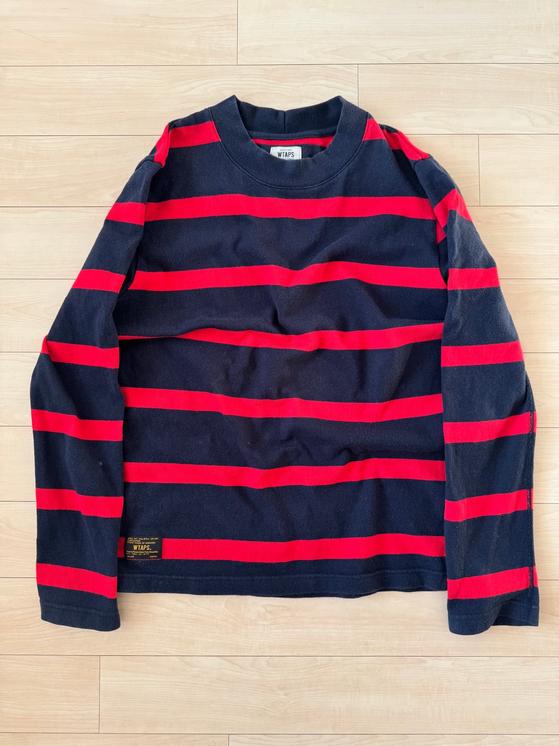 더블탭스 네이비/ 레드 스트라이프 롱슬리브 S 상품이미지1
