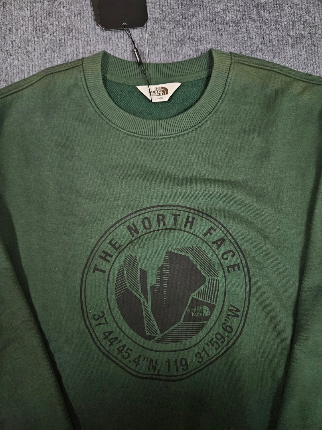 노스페이스 마카루 맨투맨L(급처) 상품이미지2